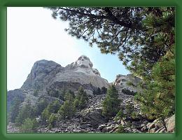 Mt Rushmore (3) * 2880 x 2160 * (2.67MB)